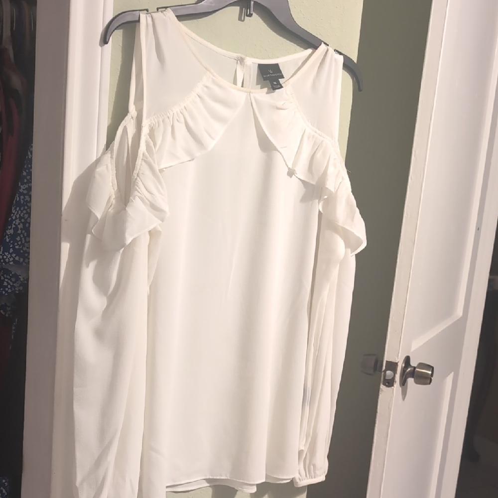 Worthington Cream Ruffle Sleeve Blouse